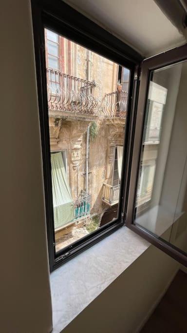 Caza' Capo 40Mq Nel Centro Di Palermo Apartman Kültér fotó